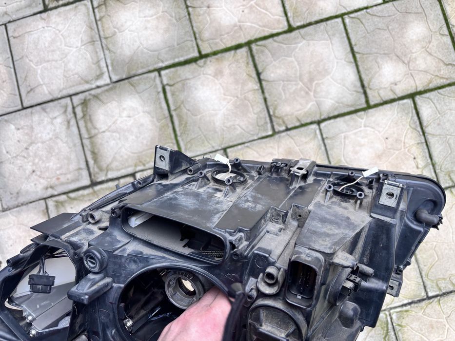 Far dreapta bmw f10/f11 nfl bi-xenon