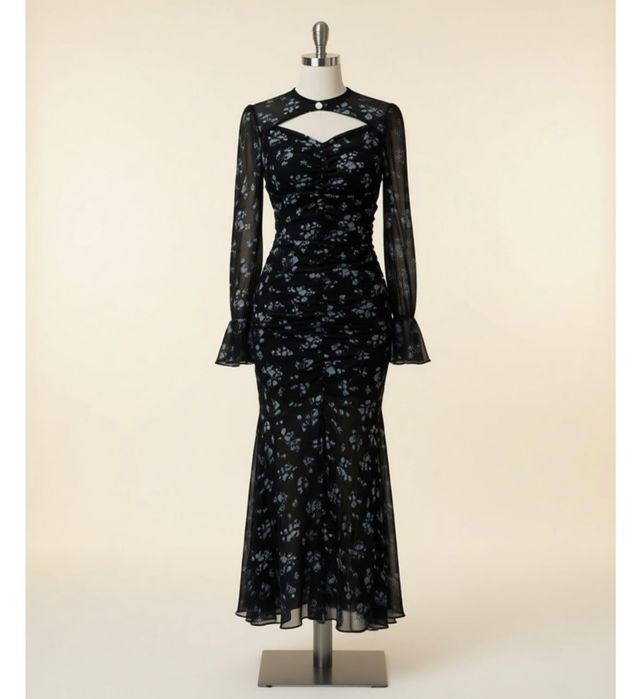 Продам платье новый вечерный