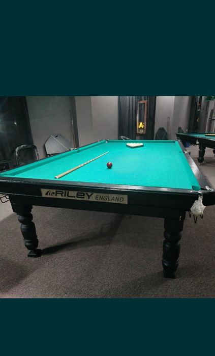 Bilyard stoli komplekt srochna sotiladi