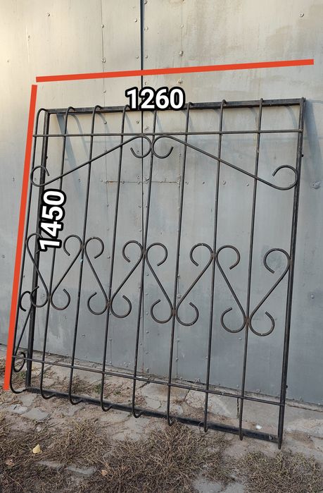 Решётка на окно б/у