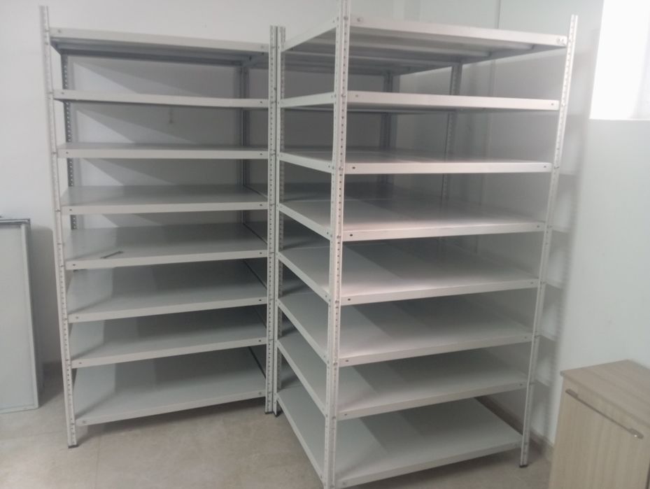 Продаются стеллажи