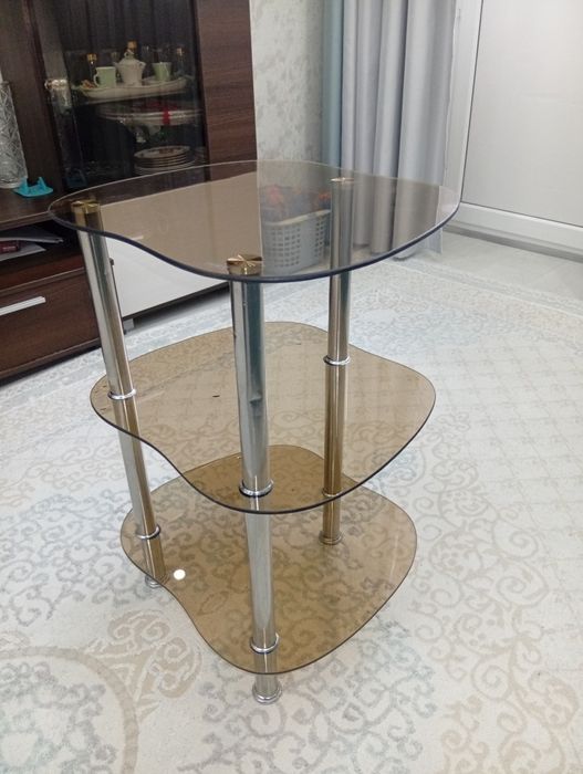 Продам Стеклянную Этажерку