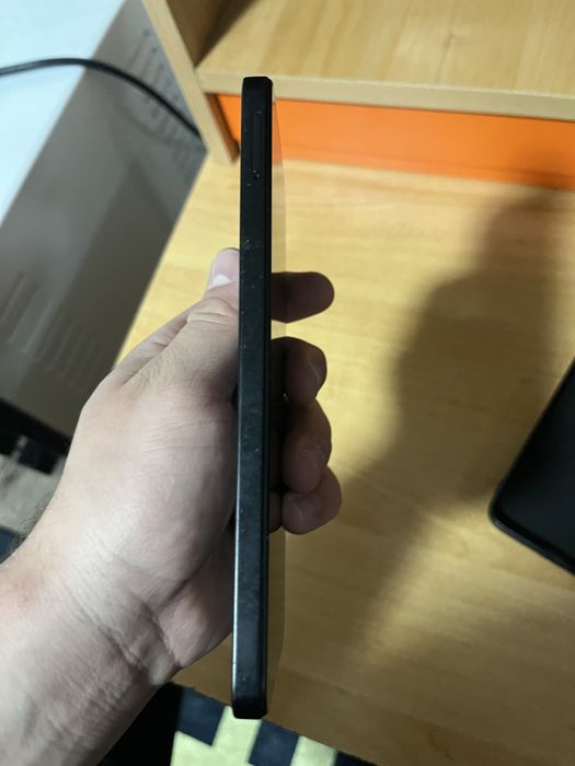 Продам Редми нот 12 очень хороший телефон