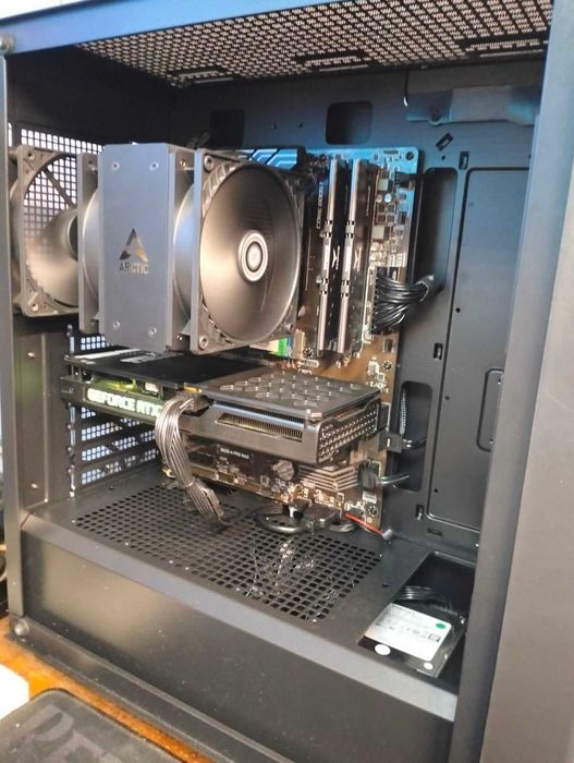 Настолен компютър Стелт (Stealth)