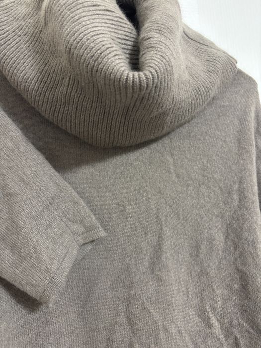 Пуловер от кашмир и вълна