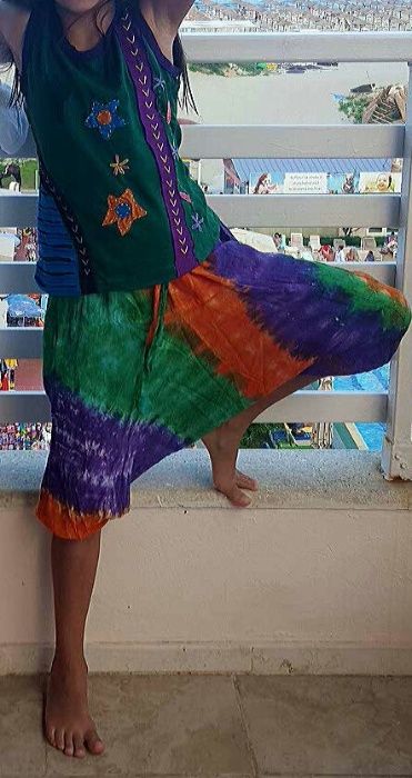 Outfit de fetita 6-7 ani hippie, complet pantalon salvari si maiou