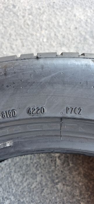 4 anvelope vara Pirelli 245/50/19.Pretul este pe bucata.