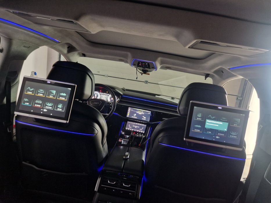 Монитори Audi A8 2020 година