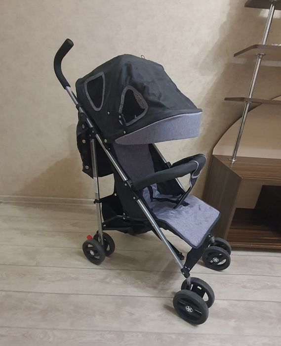 Продам коляску б/у 15000 Возможен торг!