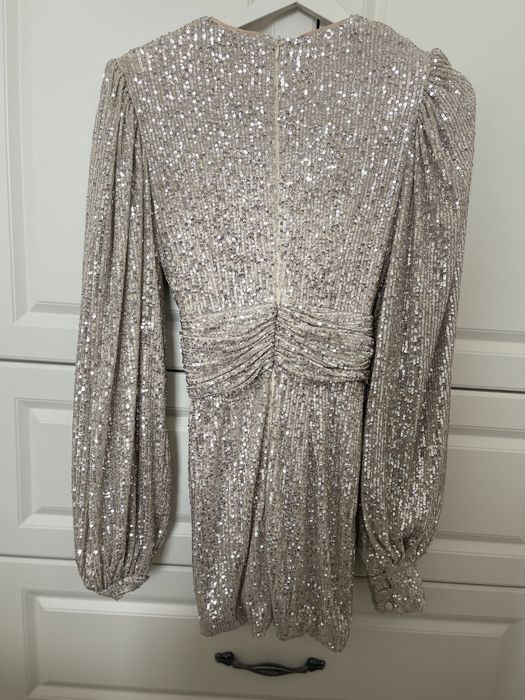 Rochie paiete TGH, o singura purtare, marimea 34-xs,pret achizitie 600
