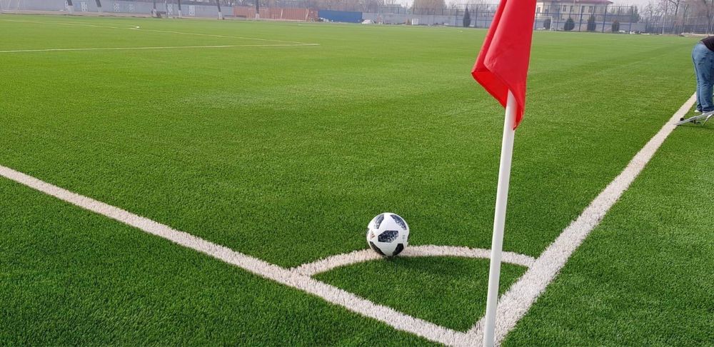 Suniy gazon iskustvenniy