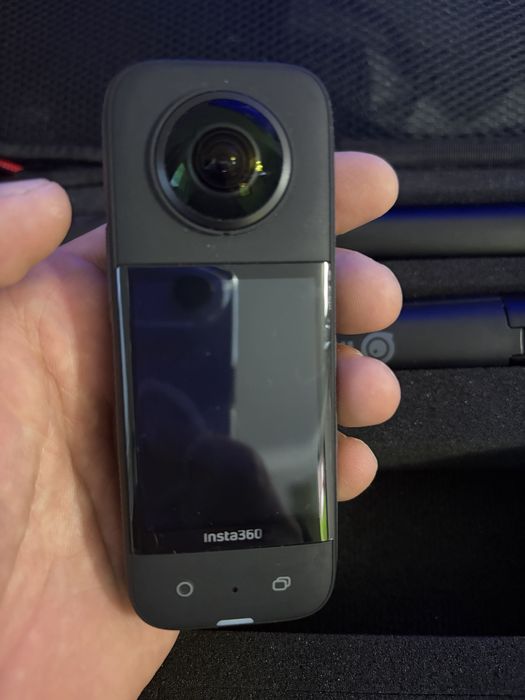 Insta 360 x3 продам
