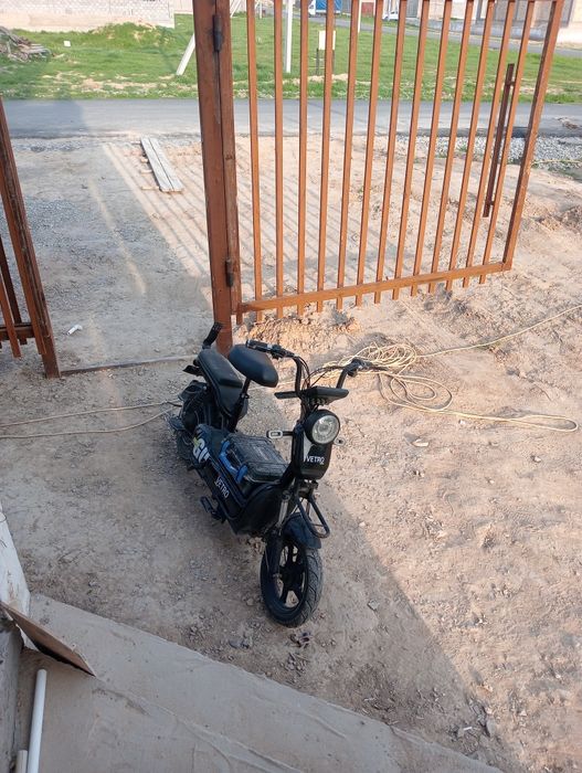 Электро велосипед  на ходу