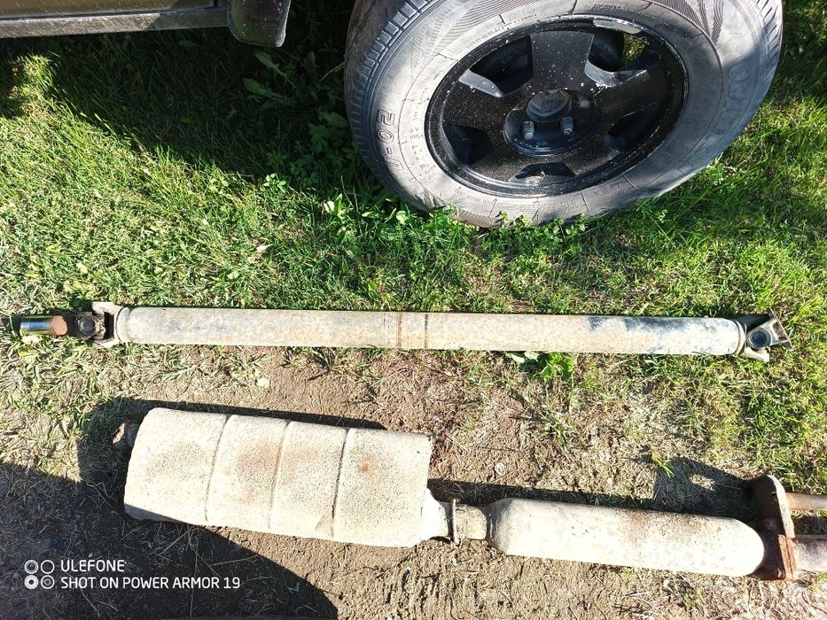 Продам запчасти от Jeep Cherokee