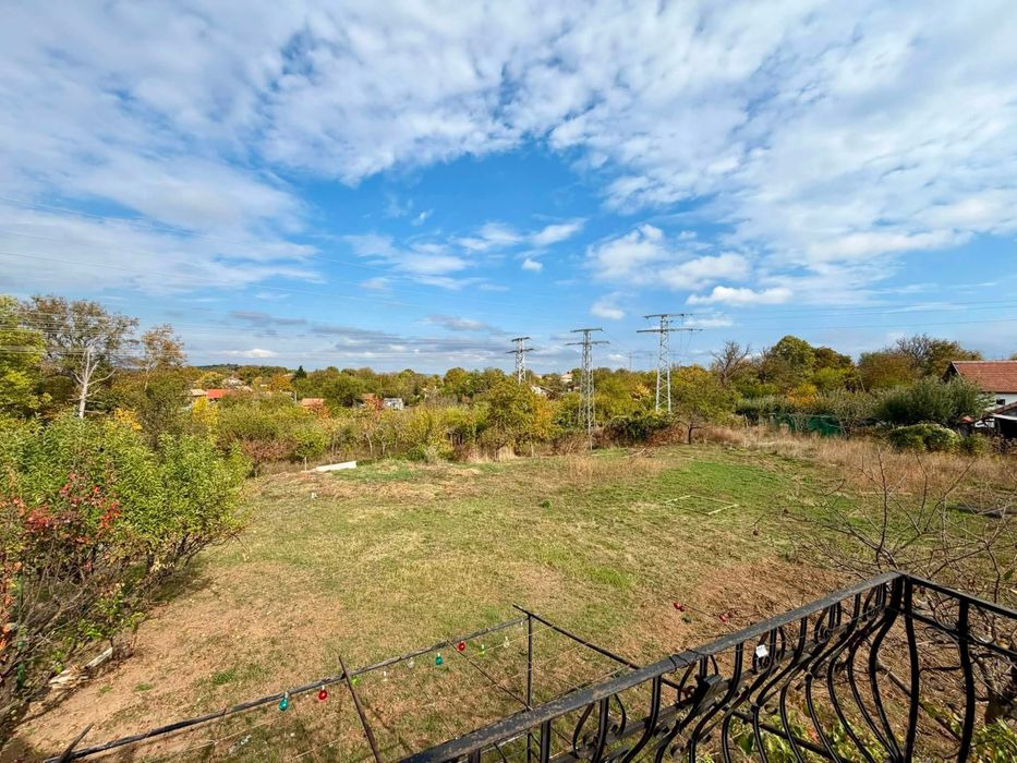 Продава се Къща в Търговище, Вилна зона - 50 кв.м за 900 €/кв.м - Снимка #1