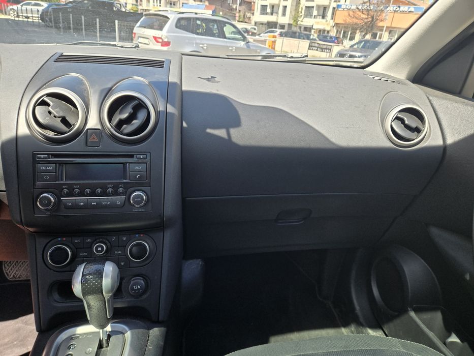 Nissan Qashqai - Панорама