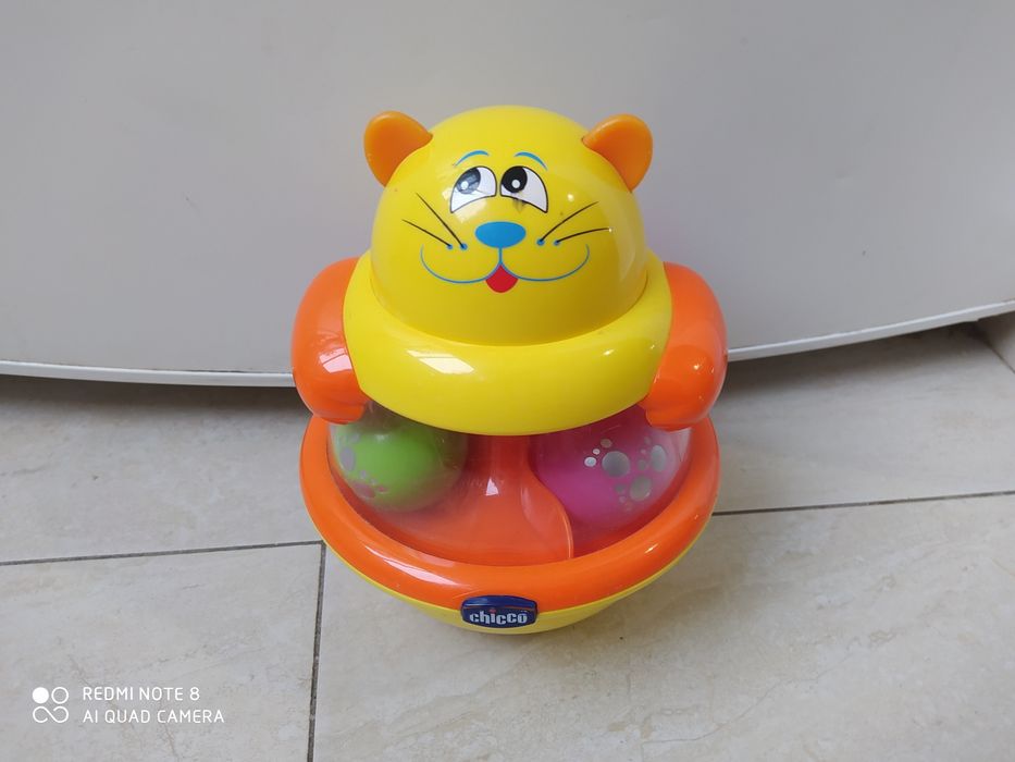Pisicuța cu bile Chicco