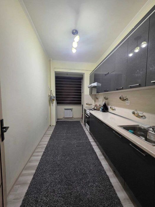 Продаётся 2х комн квартира на 2 этаже Ор-р 7 микрорайон