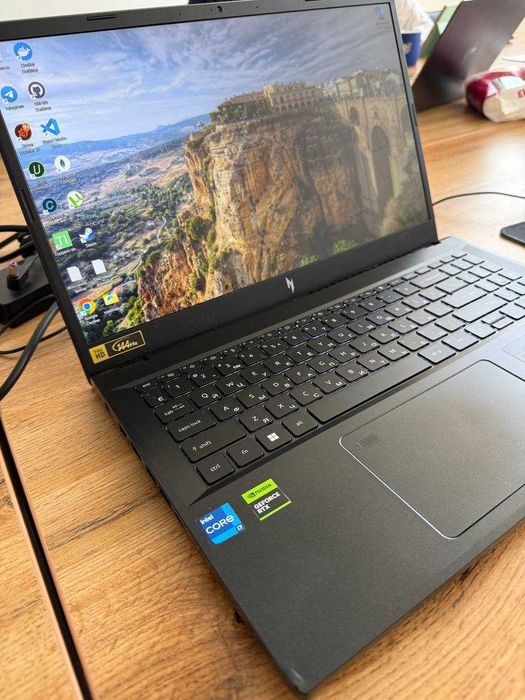 Acer Nitro V-15 i7