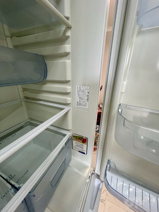 Холодильник Indesit