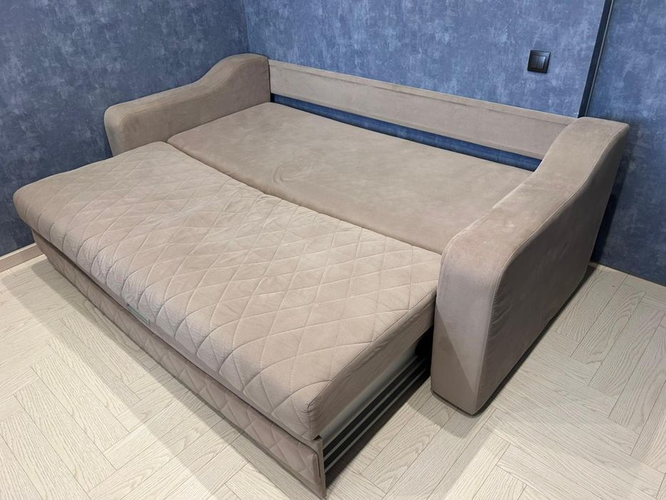 Диван-кровать в отличном состоянии