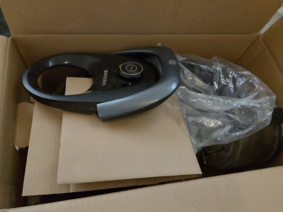 Пылесос Самсунг продам для запчасти