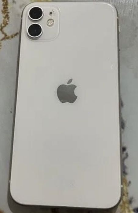 Vand sau schimb iphone 11