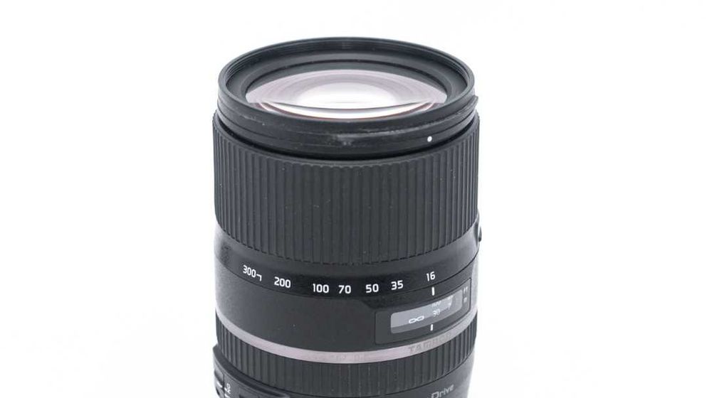 Tamron 16-300 mm f/3.5-6.3 Di II VC PZD MACRO pentru montura Canon EF - obiectiv telephoto zoom