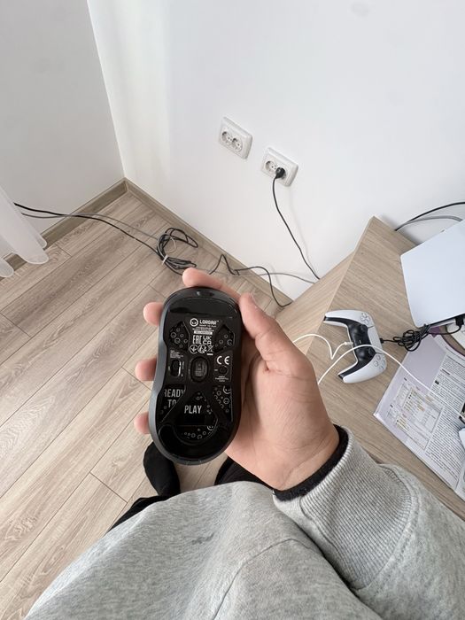 Продавам playstation 5  мишка  и монитор