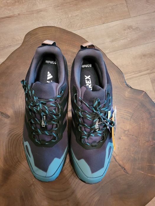 Кроссовки  adidas 49 р-р