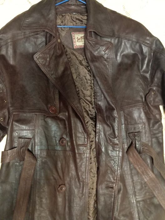 Кожаный плащ. В идеальном состоянии.