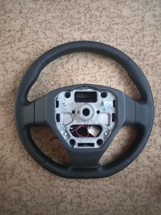 Treker rul sotiladi yangi