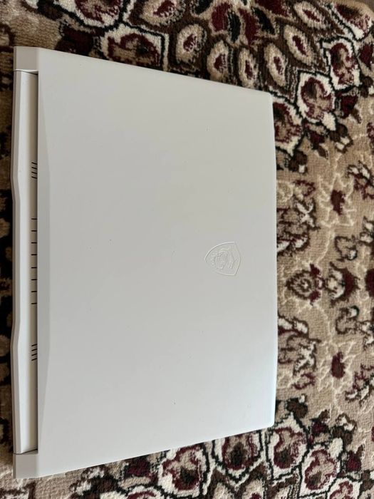 Noutbuk MSI SWORD i7  1 TB