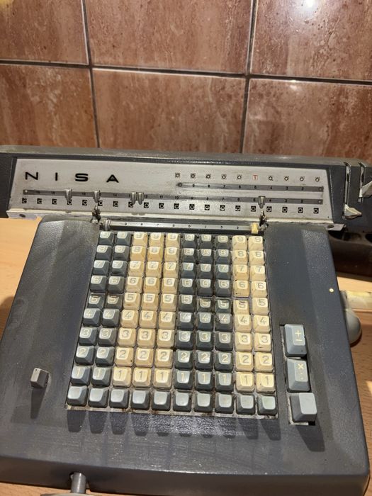 Masina de calculat mecanica Nisa