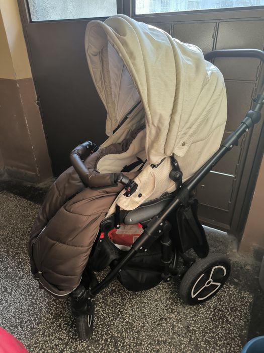 Детска количка  .