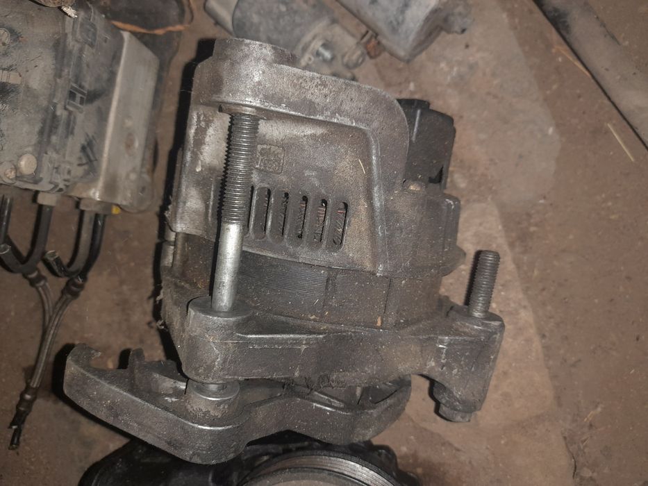 Генератор за бмв