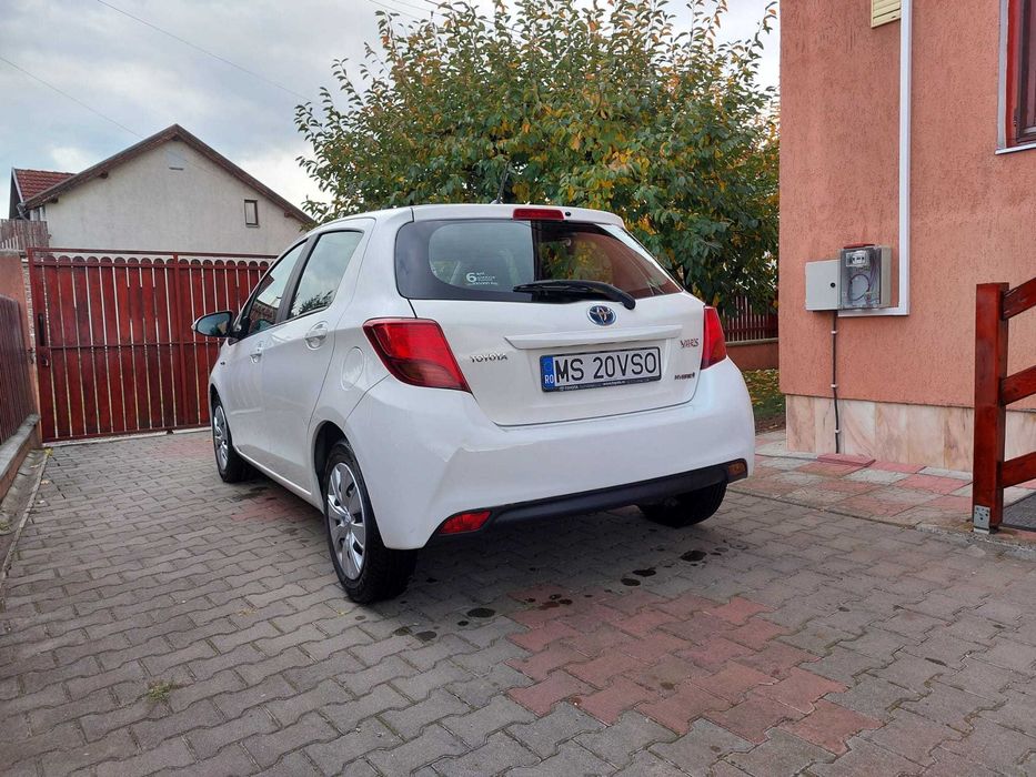 TOYOTA Yaris 2016 — imagine 4