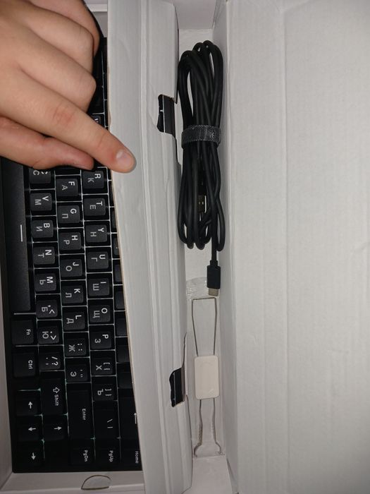 Продам клавиатуру  Attack shark (R82HE)