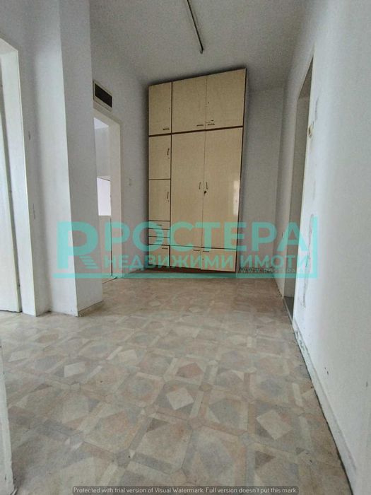 Продава се Тристаен апартамент в Търговище, Център - 80 кв.м за 1116 €/кв.м - Снимка #10