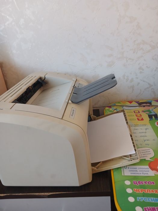 Продам принтер лазерный