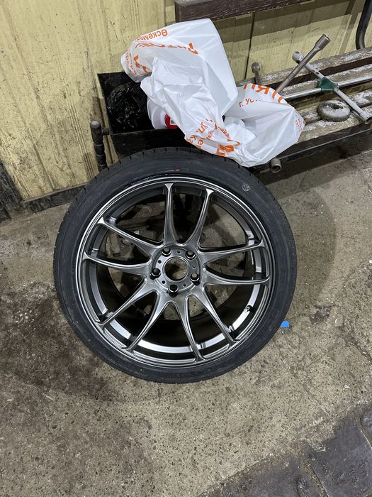 Продам новые диски с резиной R18