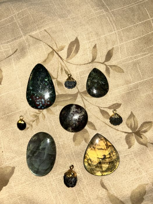 Камни Натуральные Лабрадориты