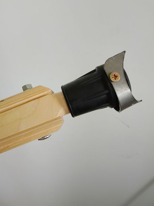 Продам костыли деревянные.