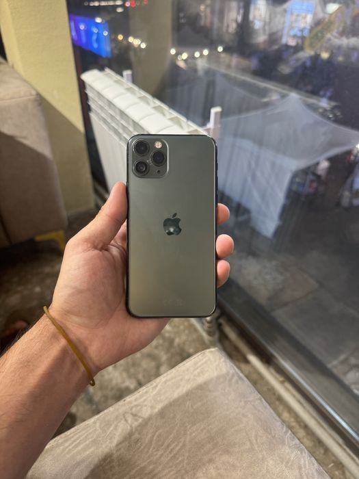Продам Телефон Айфон 11 Pro 256