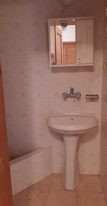 Продавам 3-стаен обзаведен апартамент в гр.Пловдив, ж.к.Младежки хълм, район Централен