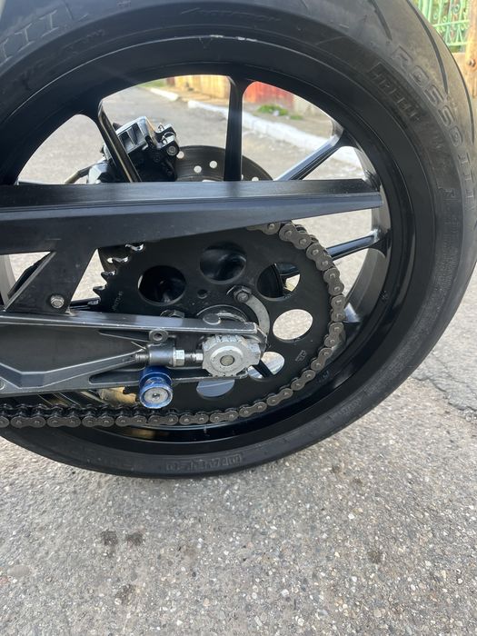 Vand KTM Duke 125, 2011, A1