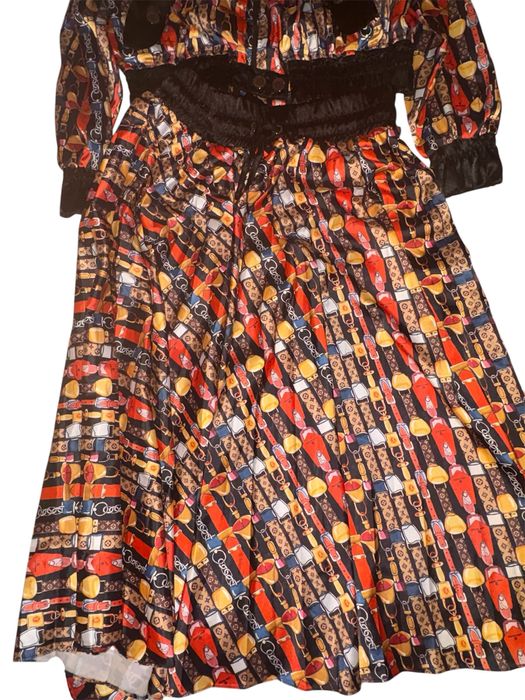 costum cu fusta de firma