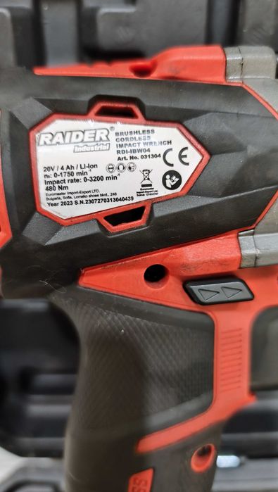 Безчетков гайковерт 20V 480Nm 1/2" RAIDER RDI-IBW04