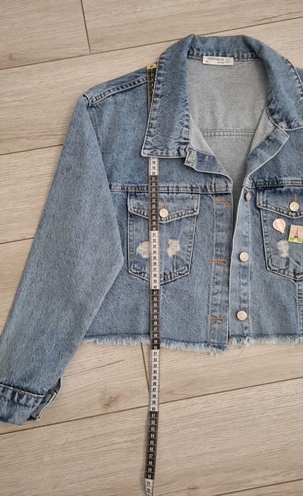 Geaca de blugi crop top