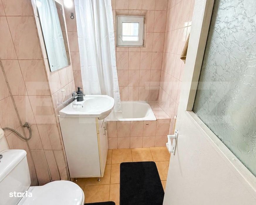 Apartament 3 camere, 67 mp, mobilat complet, etaj 3, zona Cetate